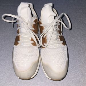 The Frank Women’s Black Athletic Sneakers